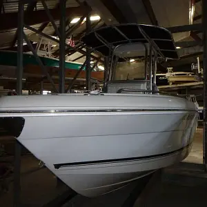 2017 Robalo 222CC