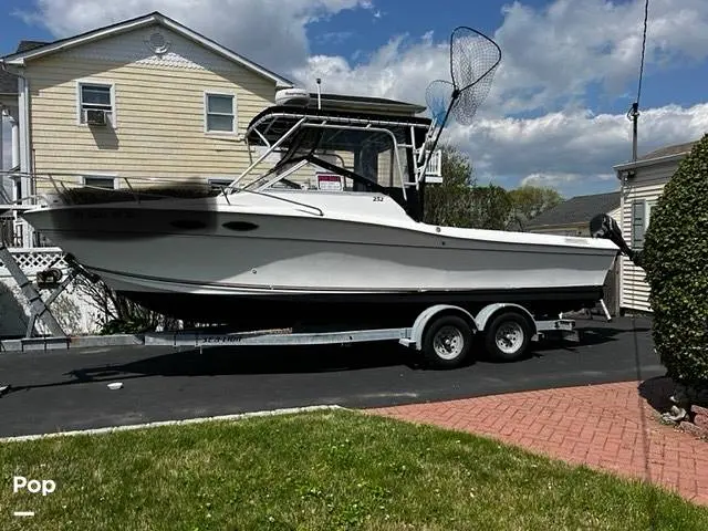 1998 Sportcraft 252 sportfish