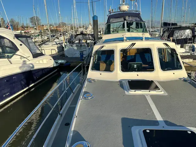 Aquastar 38 Ocean Ranger