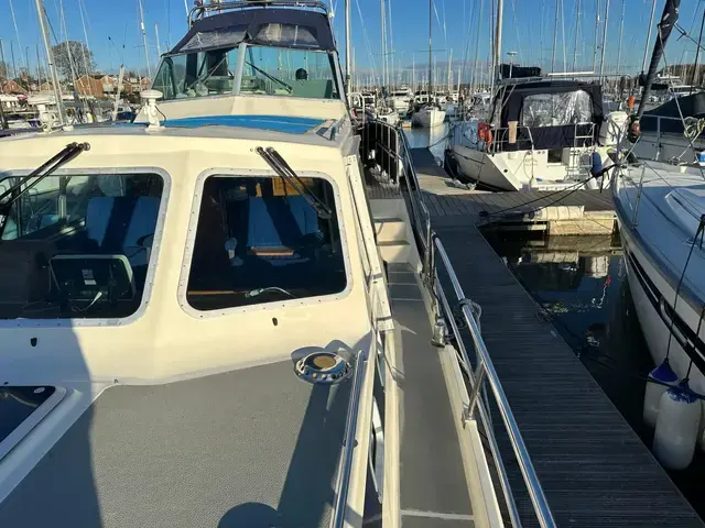 Aquastar 38 Ocean Ranger