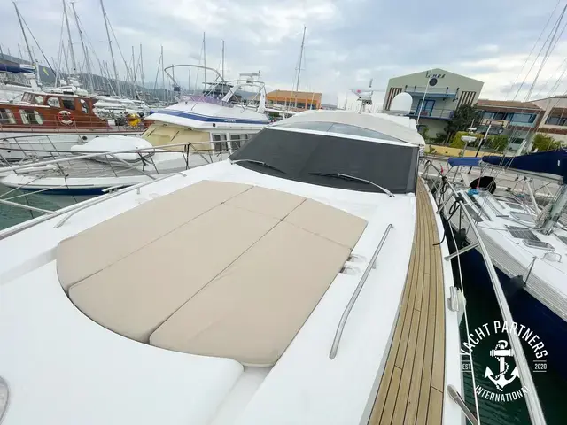 Sunseeker Predator 60