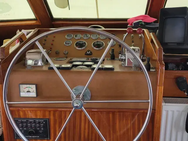 Hatteras 53 Classic