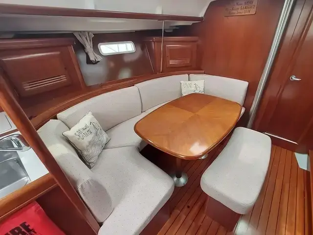 Beneteau Oceanis Clipper 393