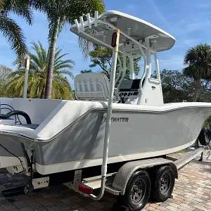 2018 Tidewater Boats 232 Adventure