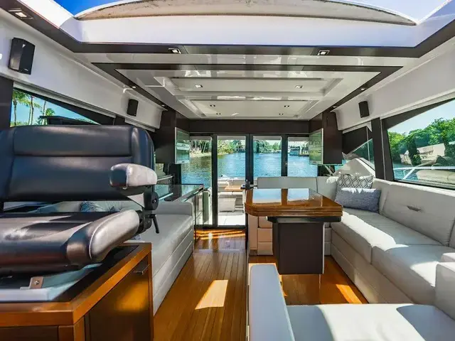 Tiara Yachts 53 Coupe