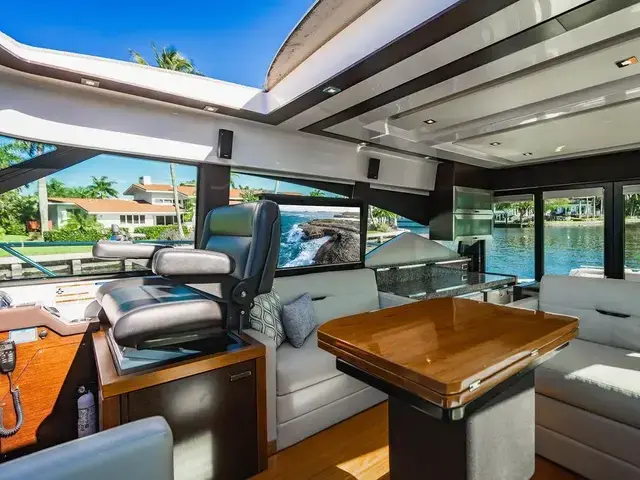 Tiara Yachts 53 Coupe