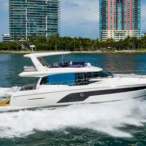 2019 Prestige 59'