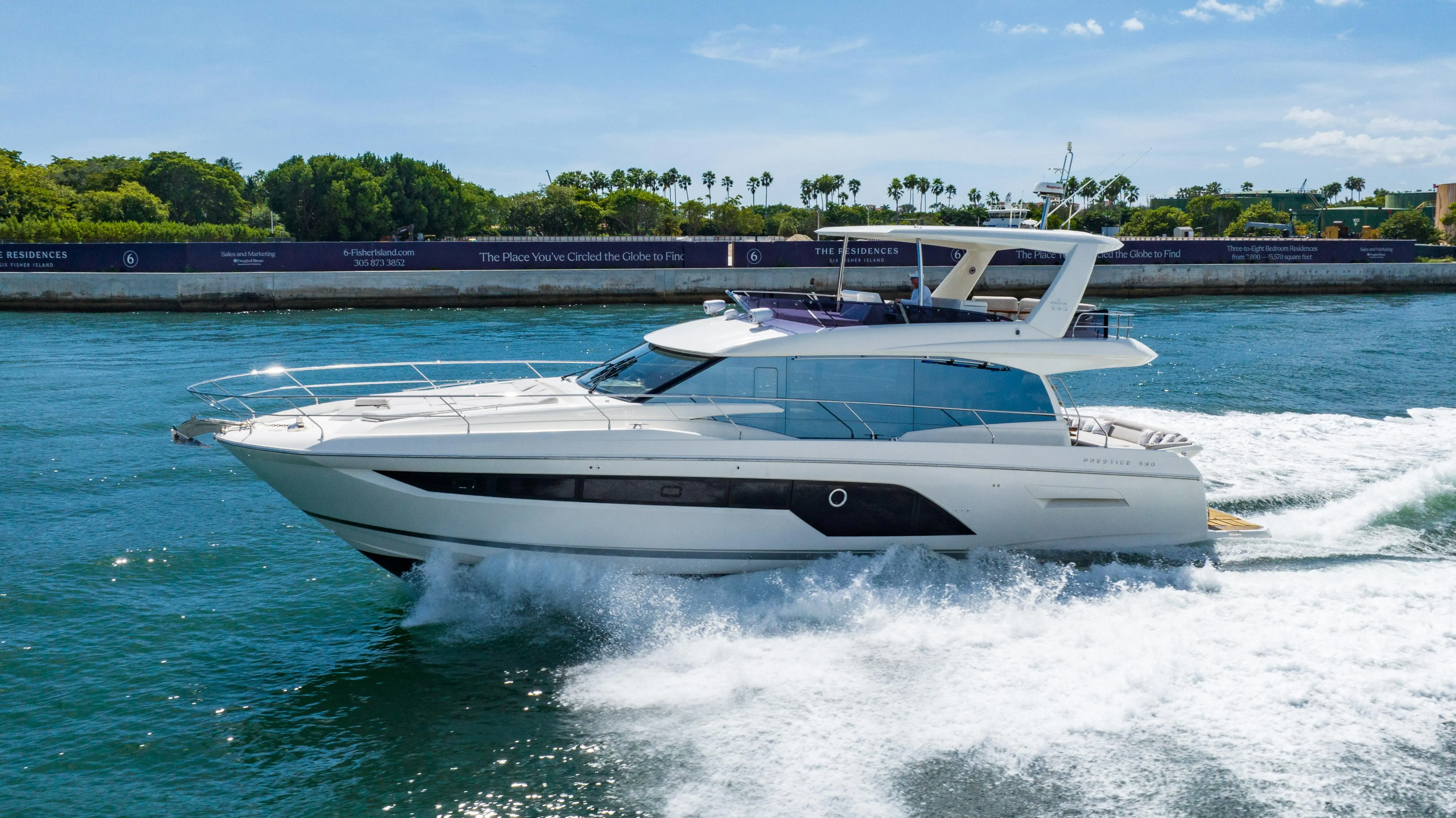 2019 Prestige 590 fly