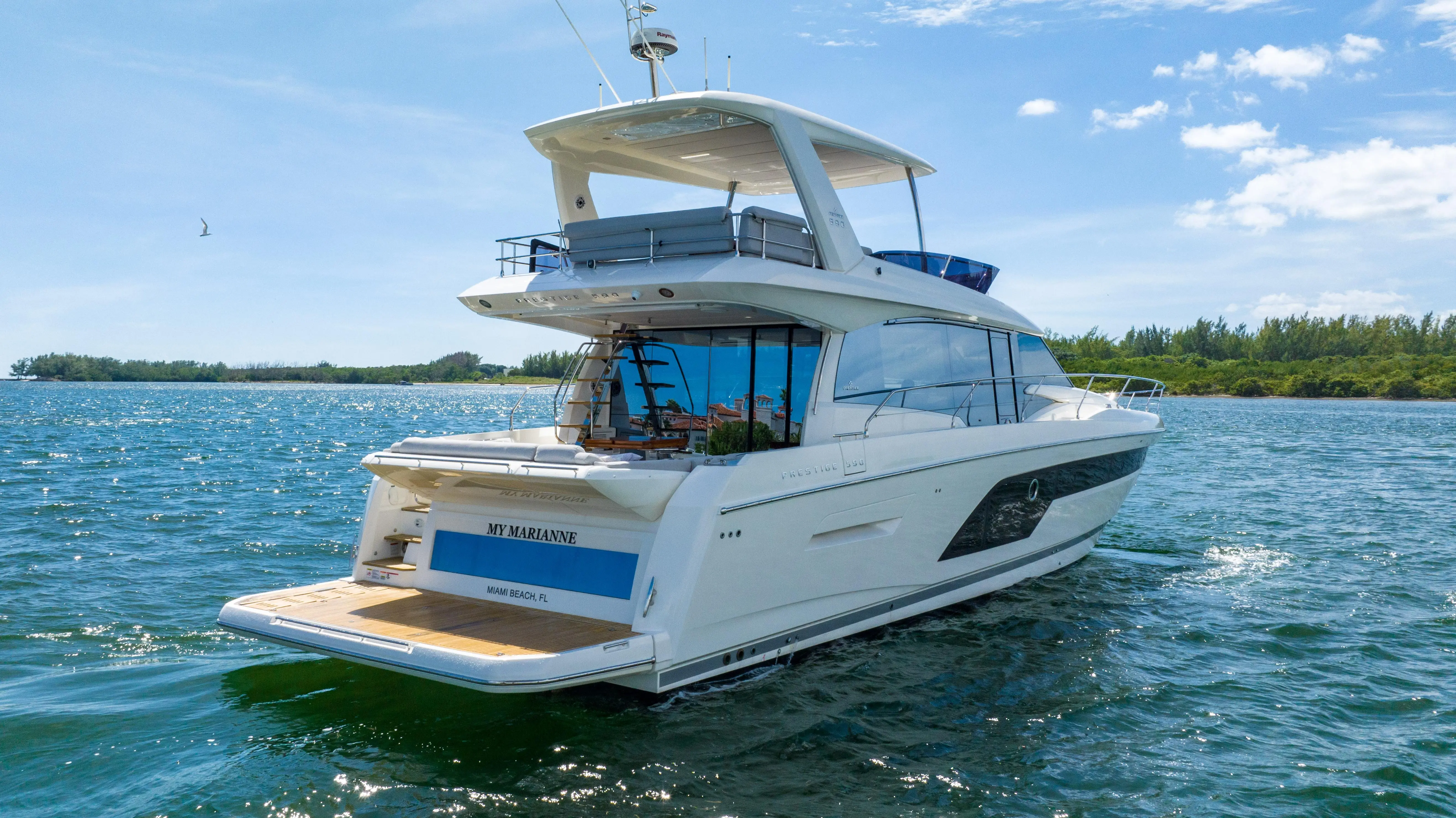 2019 Prestige 590 fly