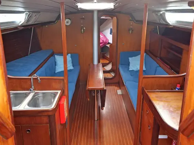 Beneteau First 35