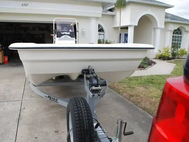 Mako 17 Pro Skiff