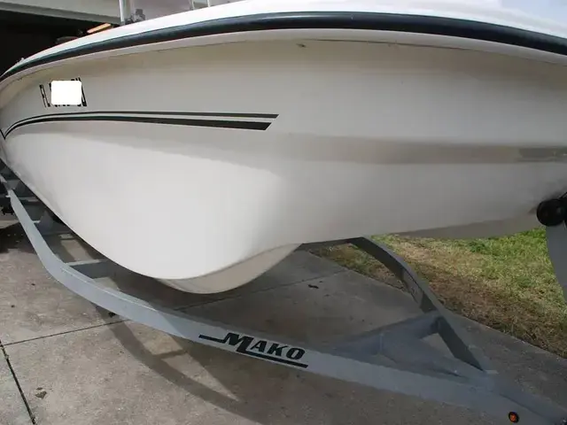 Mako 17 Pro Skiff