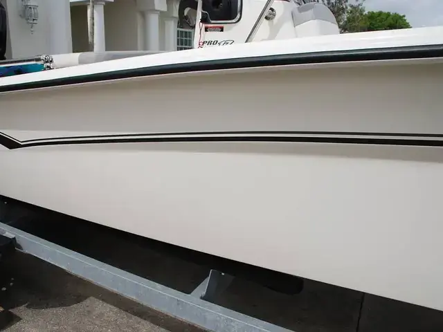 Mako 17 Pro Skiff