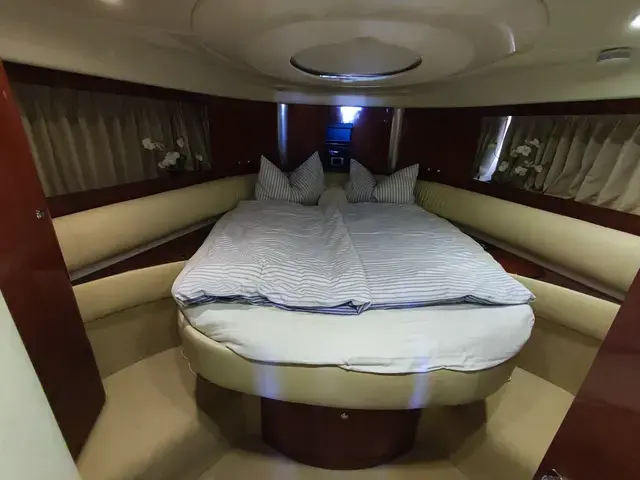 Fairline Targa 52