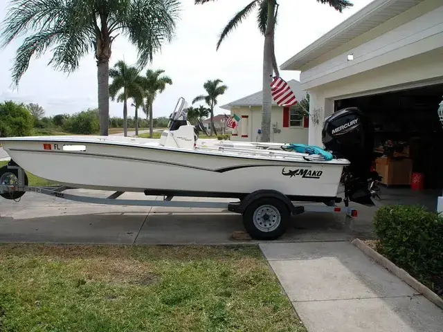 Mako 17 Pro Skiff