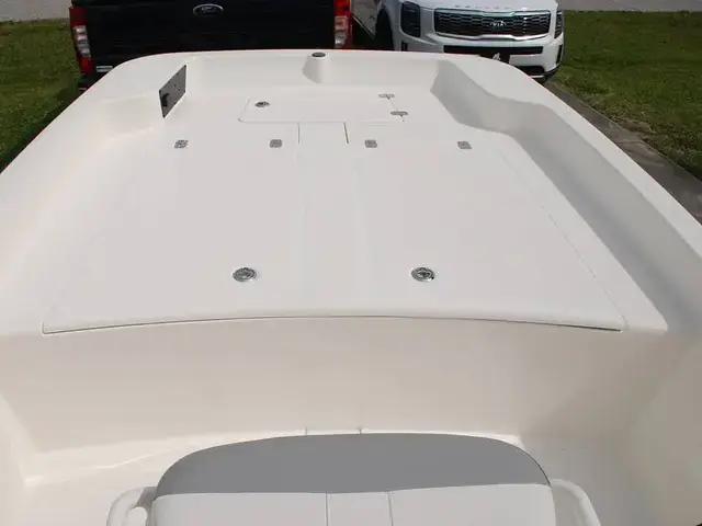 Mako 17 Pro Skiff