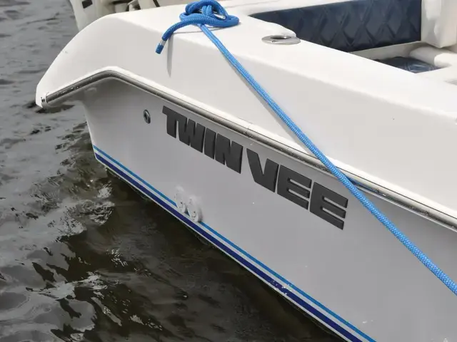 Twin Vee 260 Se