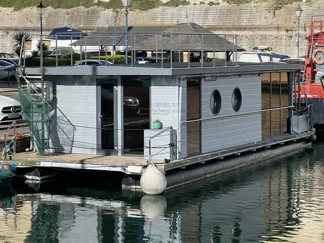 Waterlodge Apartboat XL