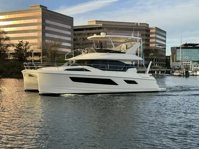 Aquila 44 Yacht