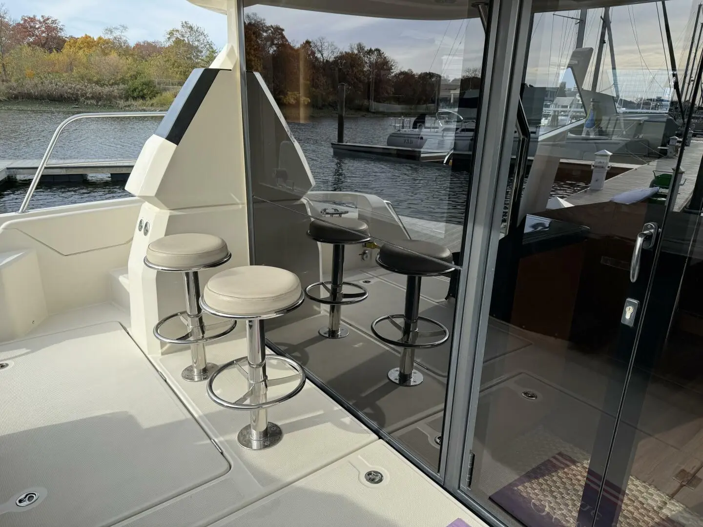 2016 Aquila 44 yacht