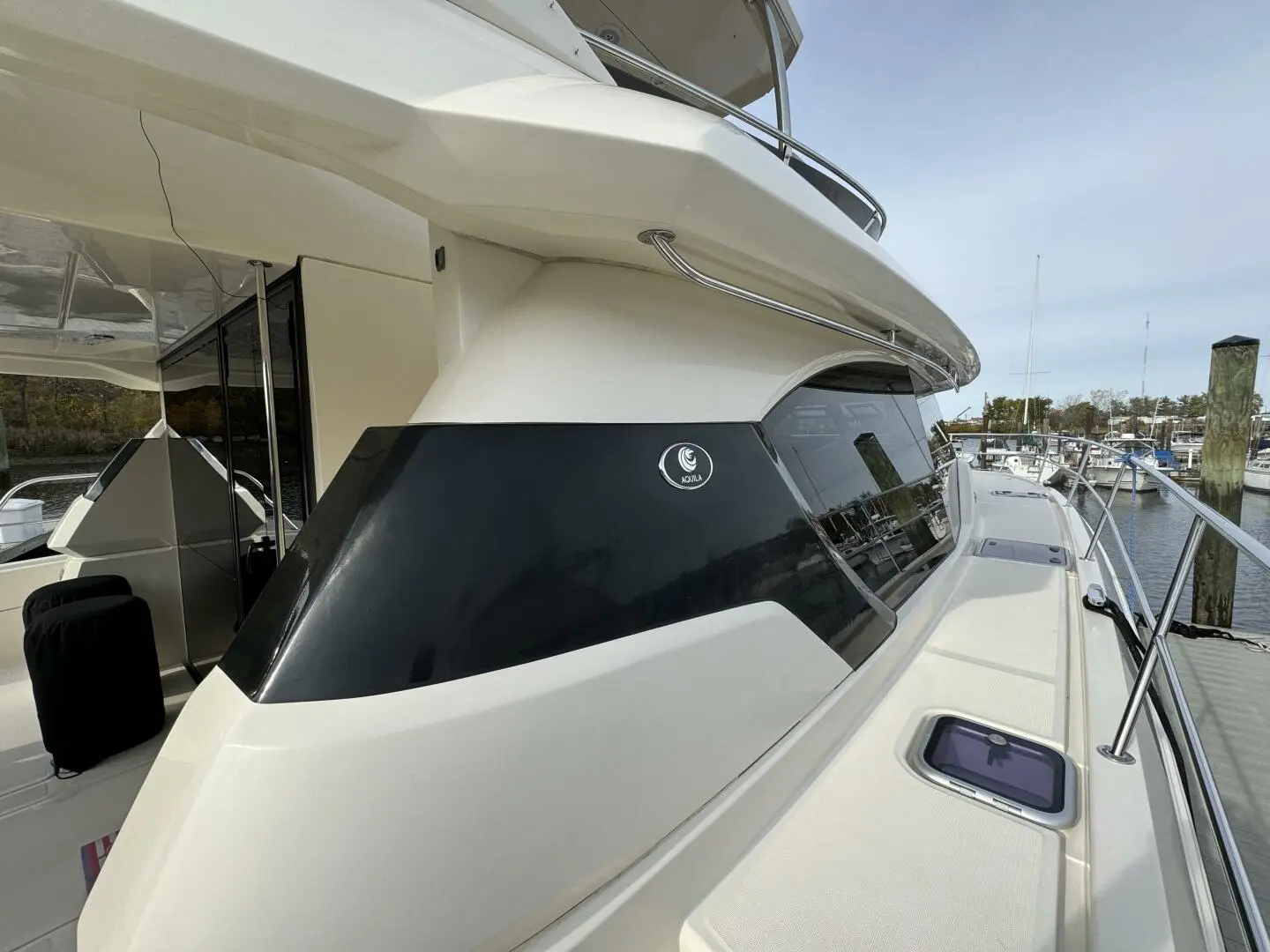 2016 Aquila 44 yacht