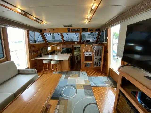 Tollycraft Aft Cabin