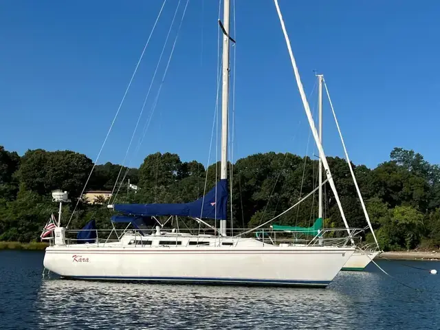 Catalina 36 Tall Ri