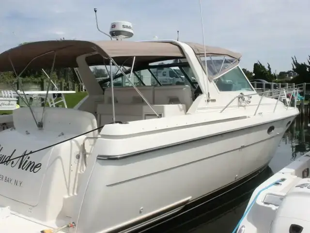 Tiara Yachts 3500 Express