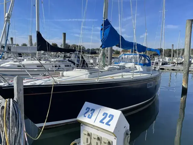 Dufour 35