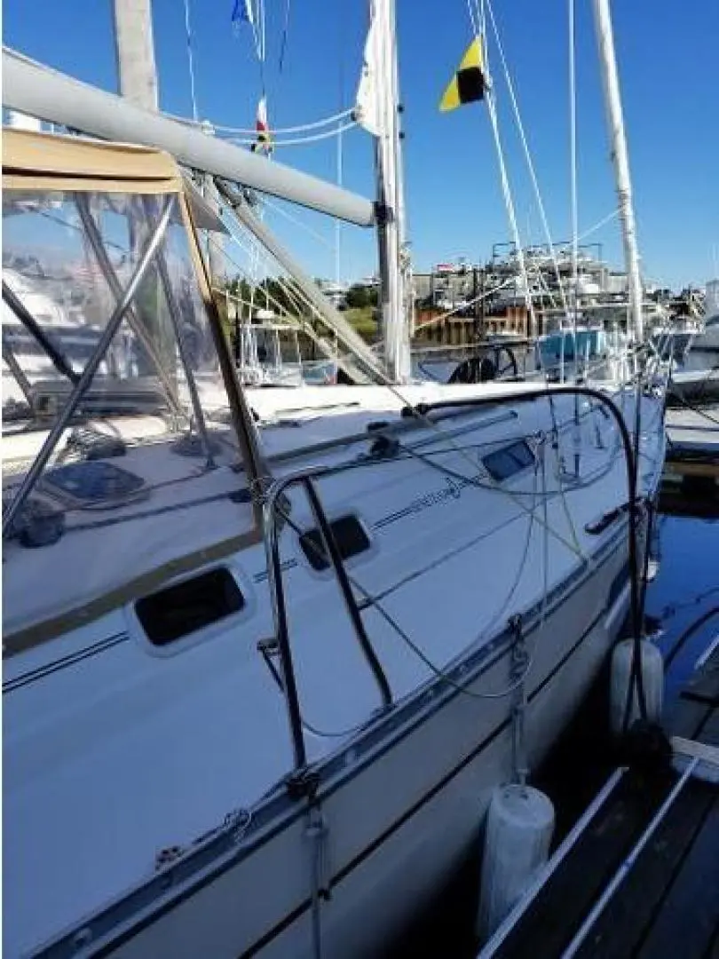 1998 Beneteau 352