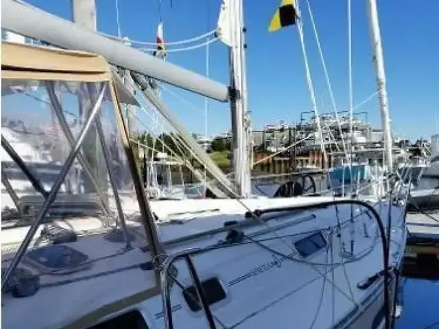 Beneteau 352