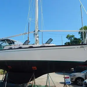 1976 Heritage Yacht Intrepid 35