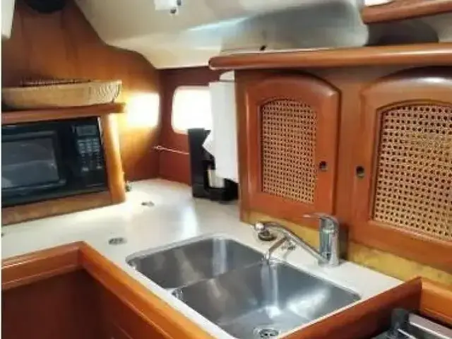 Beneteau 352