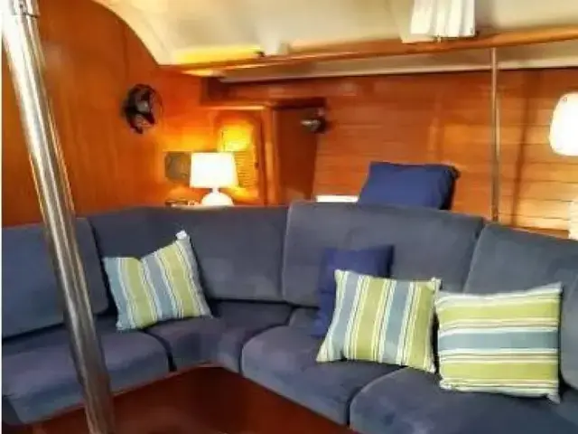 Beneteau 352