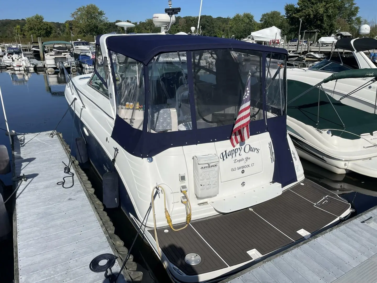 2006 Rinker express cruiser