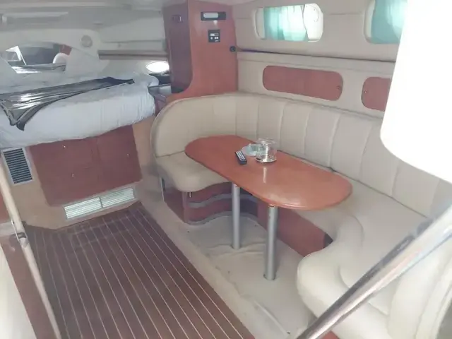 Rinker 342 Fiesta Vee