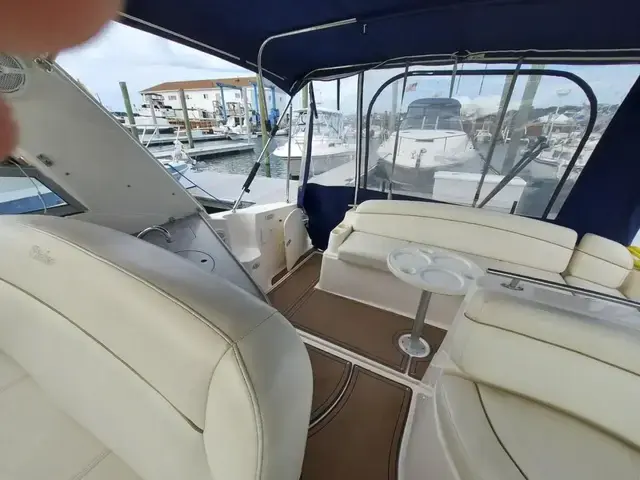 Rinker 342 Fiesta Vee