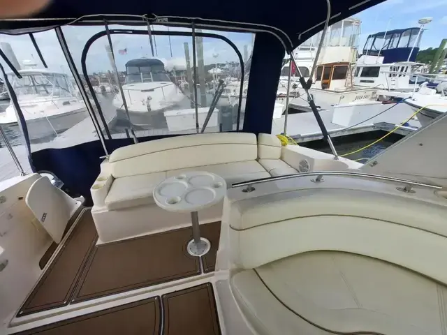 Rinker 342 Fiesta Vee