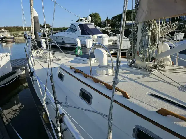 Pacific Seacraft 34