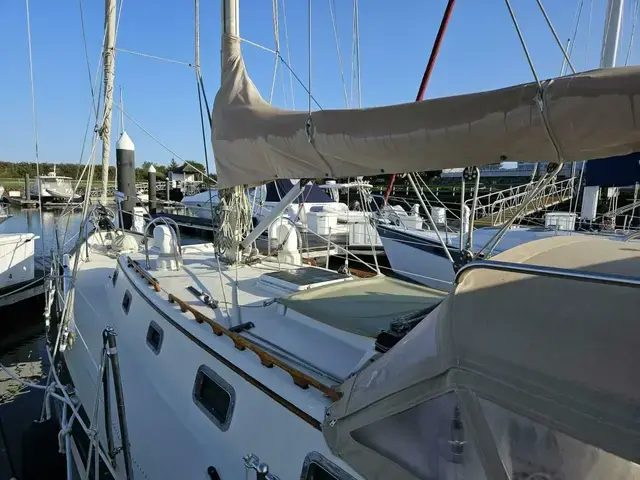 Pacific Seacraft 34