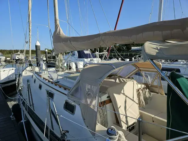 Pacific Seacraft 34