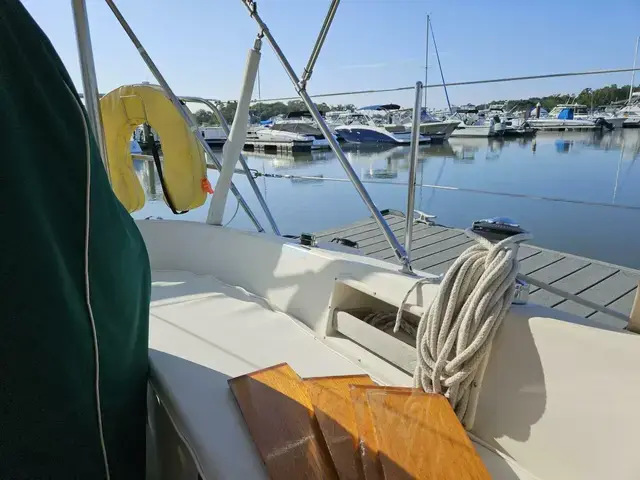 Pacific Seacraft 34