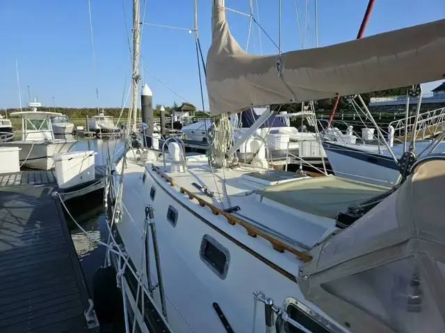 Pacific Seacraft 34