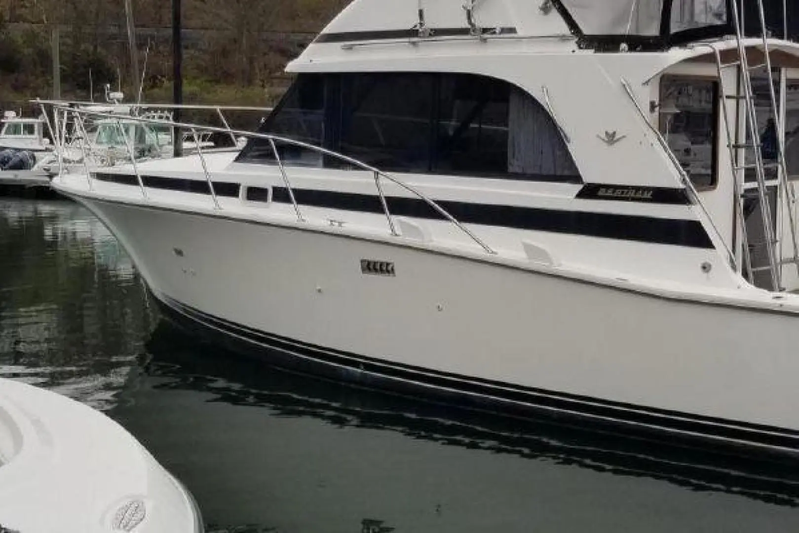 1987 Bertram 33 flybridge cruiser