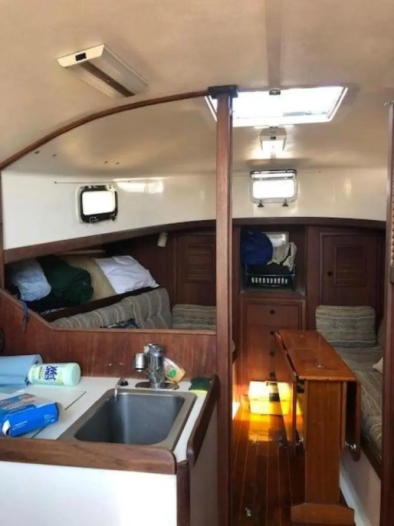 1981 Nonsuch 30