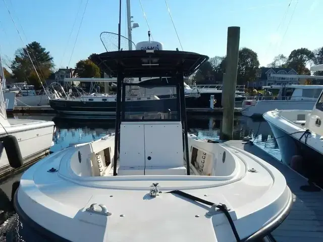 Mako 282 Center Console