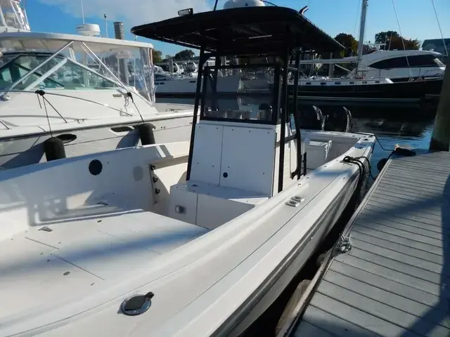 Mako 282 Center Console