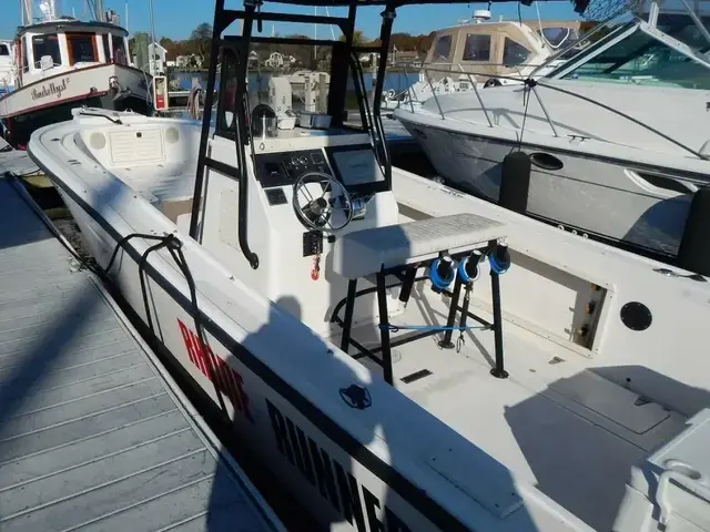 Mako 282 Center Console