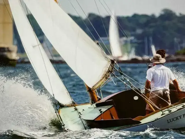 Herreshoff S Class