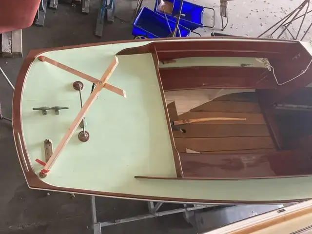 Herreshoff S Class